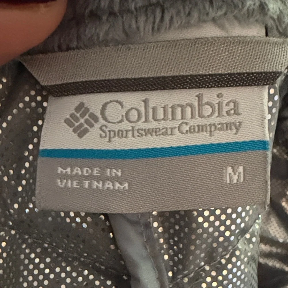 Columbia Women's Quilted Gray Vest - Picture 2 of 5